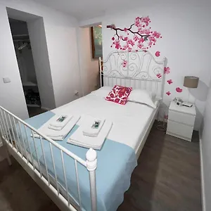 Apartamento 2x Com Pátio, Em Frente, Paço de Arcos